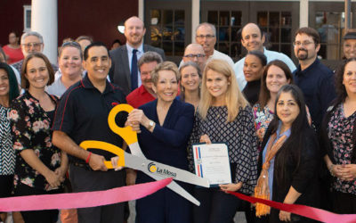 The Red Lobster Mixer & Ribbon Cutting was a Crowd Pleaser!